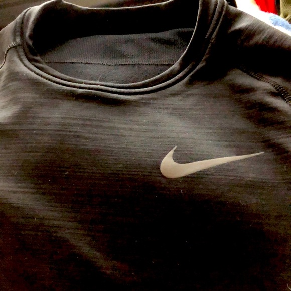 Nike Compression Shirt (heavy weight) - Picture 3 of 3